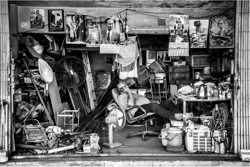 m6018   niels holmgaard  the businessman