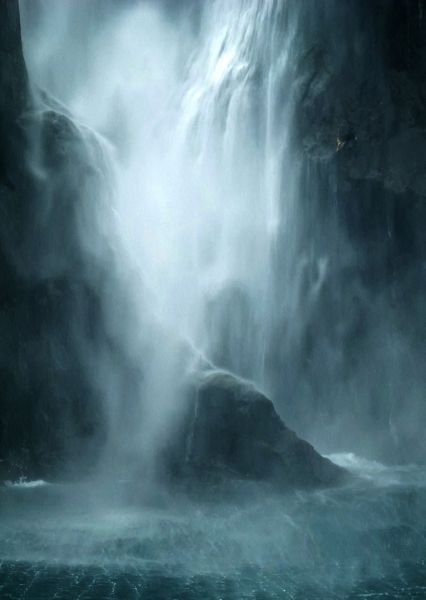f8105 lars nyberg vandfald  milford sound